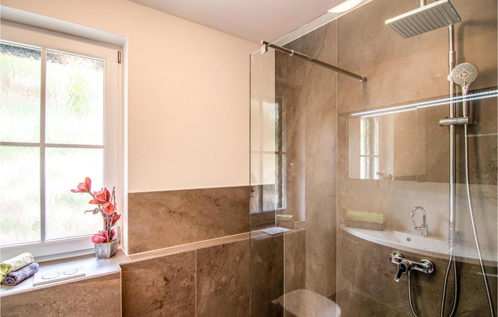 Charmantes Ferienhaus Peterdorf Екстер'єр фото