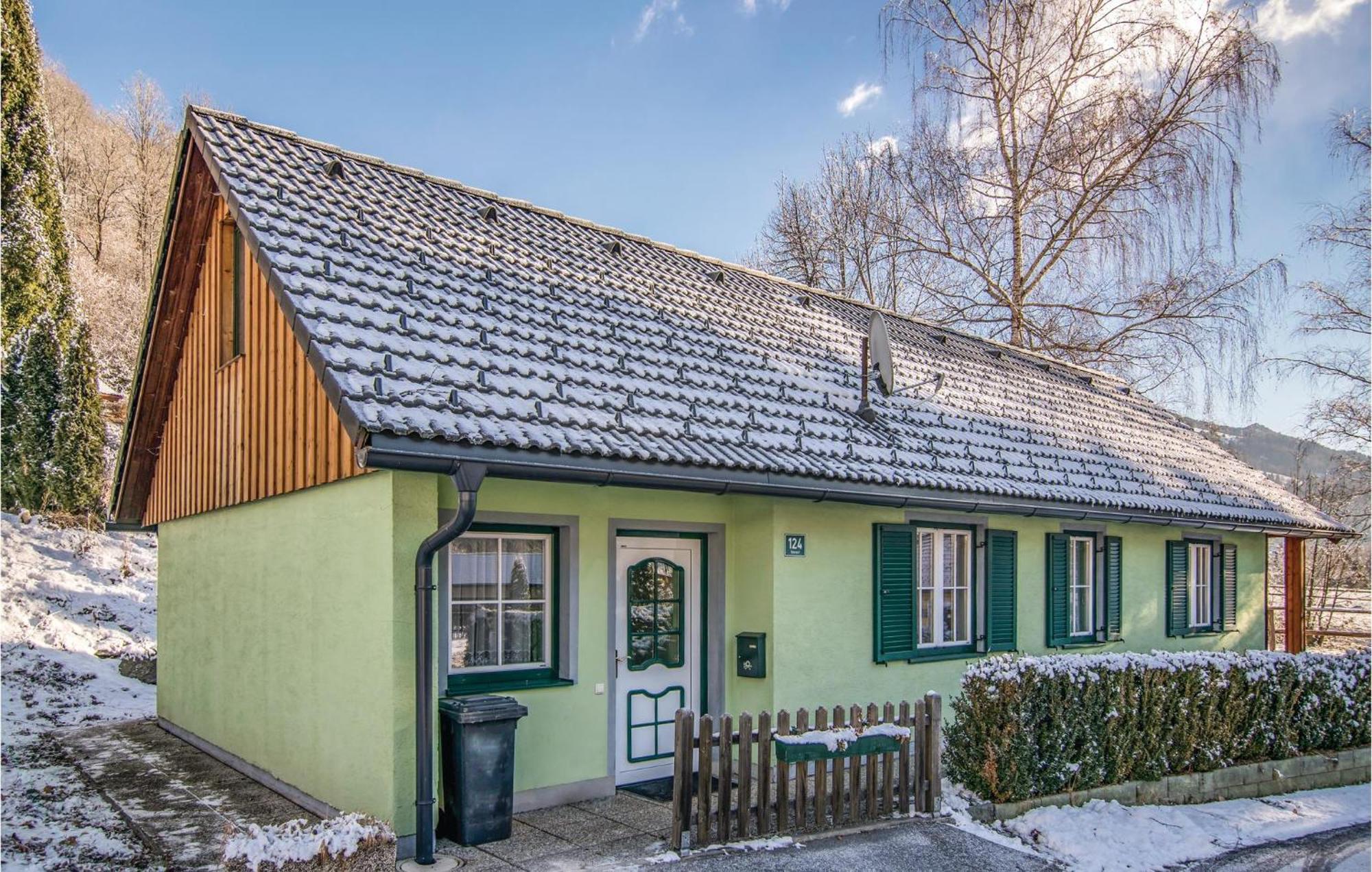 Charmantes Ferienhaus Peterdorf Екстер'єр фото